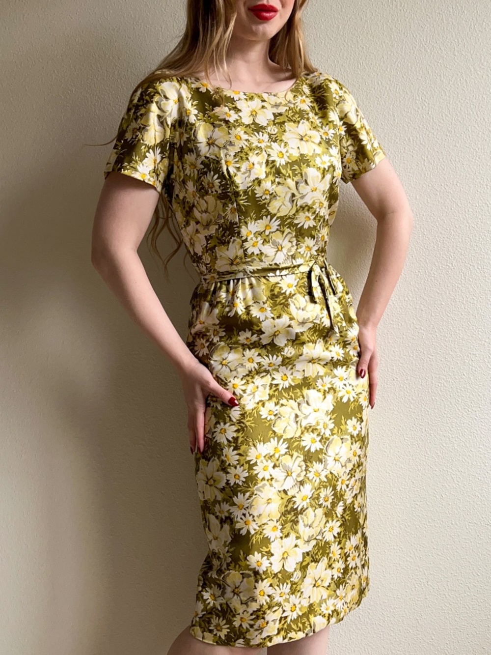Vintage 1950s Green Silk Dress With White Daisy Print (S)